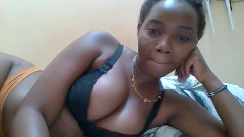 Snapshot of hotgodees chatting on 15, 3, 2026 Queen online show from 15, 3, 2026