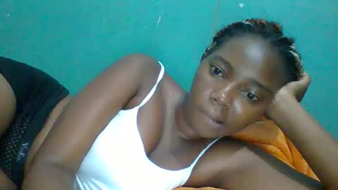 Snapshot of hotgodees chatting on 6, 4, 2026 Queen online show from 6, 4, 2026