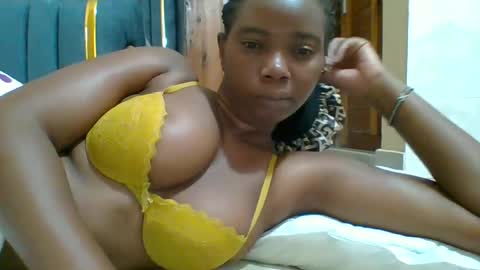 Snapshot of hotgodees chatting on 23, 6, 2026 Queen online show from 23, 6, 2026