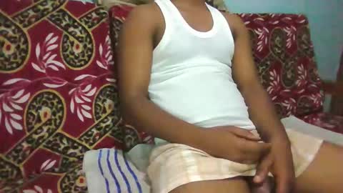 hotguyy001 online show from 16, 1, 2026