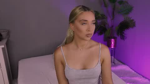 Snapshot of hotjessxx chatting on 25, 6, 2026 Maria online show from 25, 6, 2026
