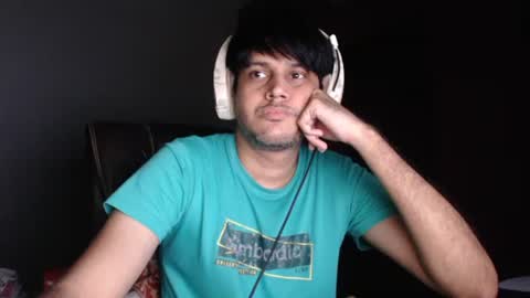 Snapshot of hotjkeanu chatting on 9, 9, 2025 James-Hotxx online show from 9, 9, 2025