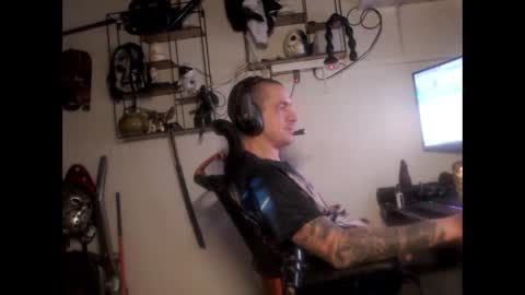 Snapshot of hotkinkytat chatting on 29, 1, 2025 hotkinkytat online show from 29, 1, 2025