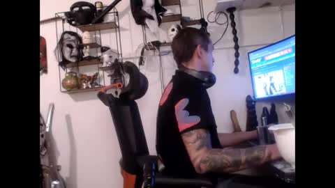 Snapshot of hotkinkytat chatting on 8, 3, 2025 hotkinkytat online show from 8, 3, 2025