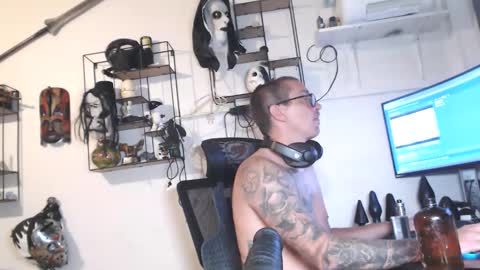 hotkinkytat online show from 4, 4, 2026