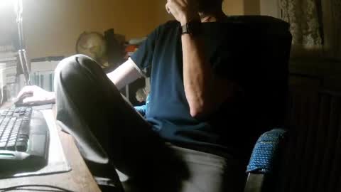 Snapshot of hotleopold chatting on 18, 5, 2026 hotleopold online show from 18, 5, 2026