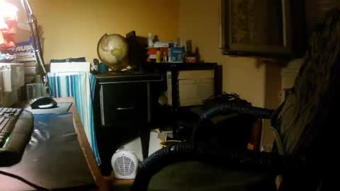 Snapshot of hotleopold chatting on 28, 5, 2026 hotleopold online show from 28, 5, 2026