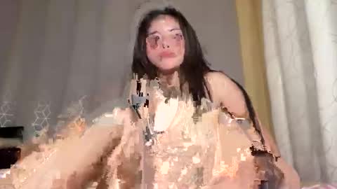 Snapshot of hotloveaxx chatting on 3, 5, 2026 Vea online show from 3, 5, 2026