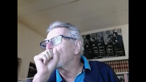 Snapshot of hotlux_54 chatting on 12, 10, 2025 hotlux_54 online show from 12, 10, 2025