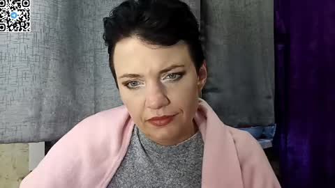 hotmamaqueen234 online show from 20, 4, 2026