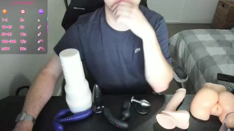 Snapshot of hotmelbguy20 chatting on 17, 9, 2025 Cum and play X online show from 17, 9, 2025