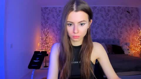 Snapshot of hotmolly_ chatting on 7, 6, 2026 hotmolly_ online show from 7, 6, 2026