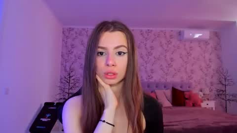 Snapshot of hotmolly_ chatting on 19, 6, 2026 hotmolly_ online show from 19, 6, 2026