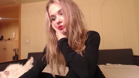 Snapshot of hotmp4 chatting on 4, 10, 2025 hotmp4 online show from 4, 10, 2025