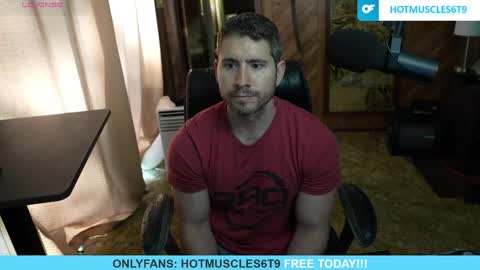 Snapshot of hotmuscles6t9 chatting on 20, 4, 2026 hotmuscles6t9 online show from 20, 4, 2026