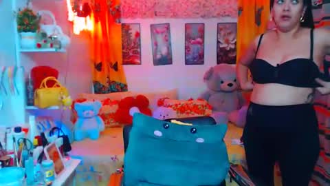 hotpinay_mira online show from 15, 3, 2026