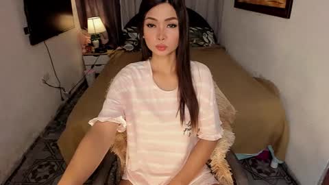 Snapshot of hotsherlene02 chatting on 18, 2, 2026 SHERLENE BLACKWELL online show from 18, 2, 2026