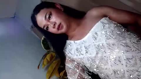 hotsiren101 online show from 20, 5, 2026