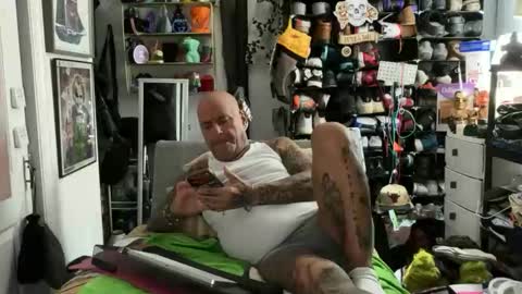 Snapshot of hotstuff775616 chatting on 22, 5, 2026 hotstuff775616 online show from 22, 5, 2026