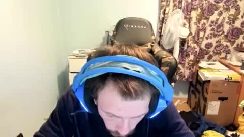 Snapshot of hotsummer1996 chatting on 29, 11, 2025 hot online show from 29, 11, 2025