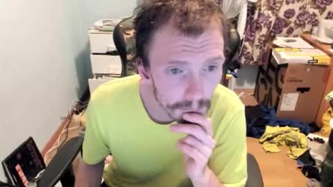 Snapshot of hotsummer1996 chatting on 1, 12, 2025 hot online show from 1, 12, 2025