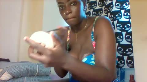 Amalia online show from 3, 12, 2025