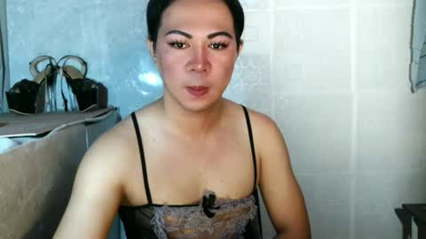 Snapshot of hott_summerr chatting on 17, 5, 2026 Alex Summer online show from 17, 5, 2026