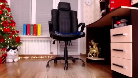 CassieAndDonald online show from 30, 12, 2024