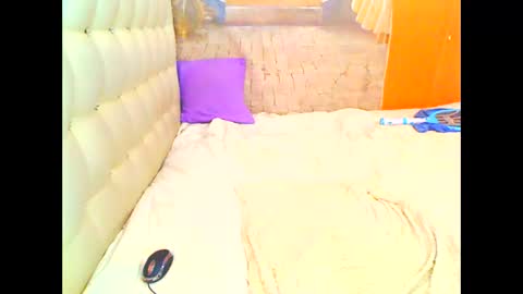 Snapshot of hottesa2019 chatting on 13, 5, 2026 THEONE online show from 13, 5, 2026