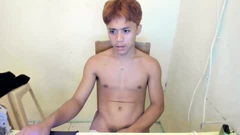 Snapshot of hottie_migs chatting on 5, 5, 2026 hottie_migs online show from 5, 5, 2026