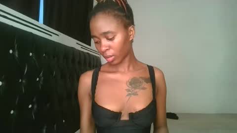 Snapshot of hottie_mistie chatting on 17, 5, 2026 hottie_mistie online show from 17, 5, 2026