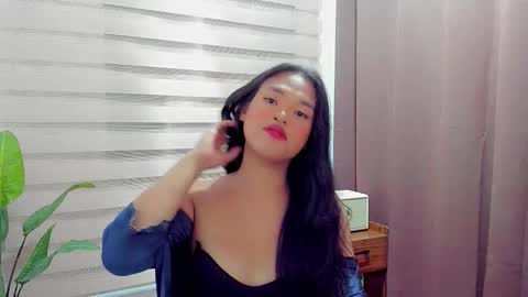 Maxine online show from 8, 9, 2025