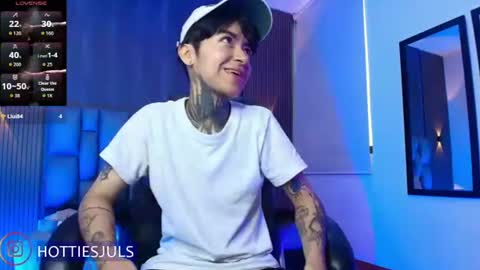 Snapshot of hottiesjuls chatting on 28, 7, 2026 Juls online show from 28, 7, 2026