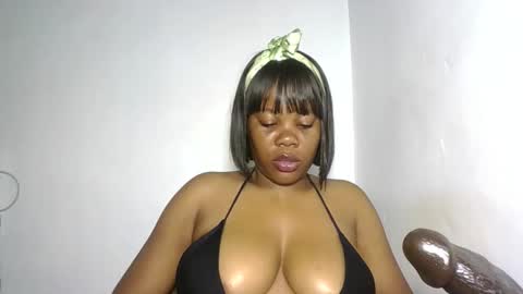 hotty_lora889 online show from 25, 3, 2026