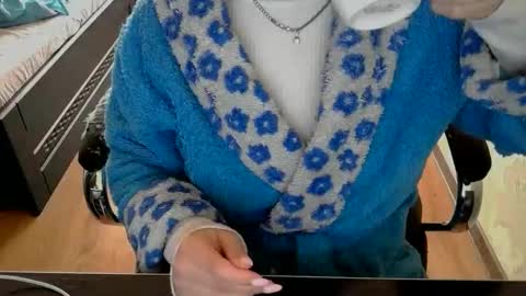 Snapshot of hotty_mary chatting on 24, 4, 2026 Mary online show from 24, 4, 2026