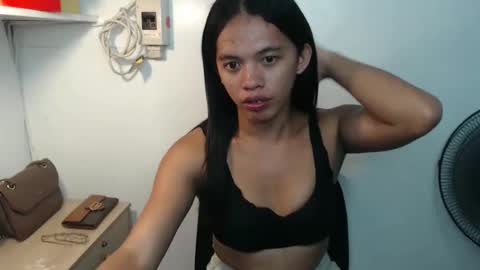 Snapshot of hotvalentina_ chatting on 10, 5, 2026 Valentina3 online show from 10, 5, 2026