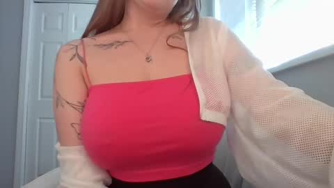 Snapshot of hotwifelili chatting on 26, 4, 2026 hotwifelili online show from 26, 4, 2026