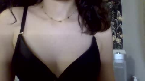 Snapshot of hotwinterxx chatting on 5, 3, 2025 Hotwixx online show from 5, 3, 2025