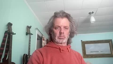 Snapshot of howlingatnothing chatting on 8, 2, 2026 howlingatnothing online show from 8, 2, 2026