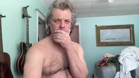 Snapshot of howlingatnothing chatting on 17, 2, 2026 howlingatnothing online show from 17, 2, 2026