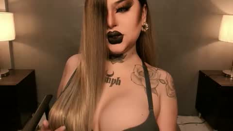 Snapshot of hubadera chatting on 12, 11, 2025 hubadera online show from 12, 11, 2025