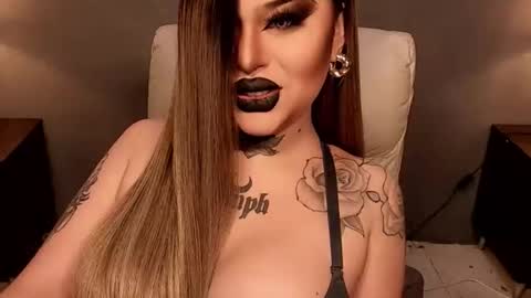 Snapshot of hubadera chatting on 1, 12, 2025 hubadera online show from 1, 12, 2025