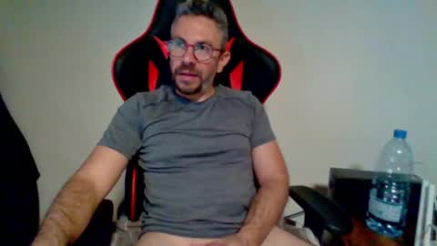Snapshot of huge__cumshot chatting on 15, 4, 2026 huge__cumshot online show from 15, 4, 2026