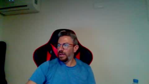 Snapshot of huge__cumshot chatting on 12, 6, 2026 huge__cumshot online show from 12, 6, 2026