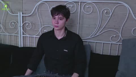 Snapshot of hugebangins_ chatting on 9, 11, 2025 ANTHONY online show from 9, 11, 2025