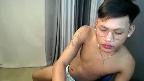 hugecockjames09 online show from 15, 9, 2025