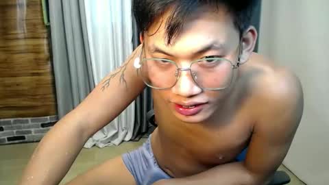 hugecockjames09 online show from 5, 10, 2025