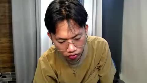 hugecockjames09 online show from 11, 10, 2025