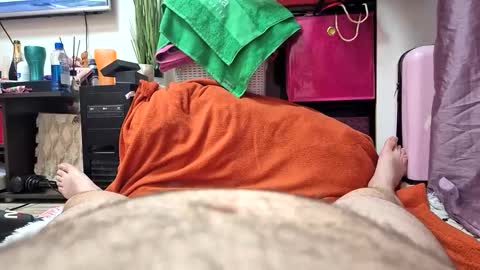 hugedick2469 online show from 9, 12, 2024