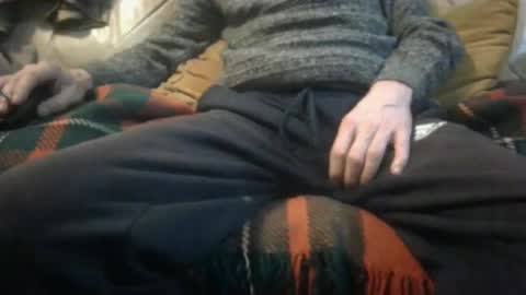 Snapshot of hugenob4u chatting on 25, 12, 2024 hugenob4u online show from 25, 12, 2024